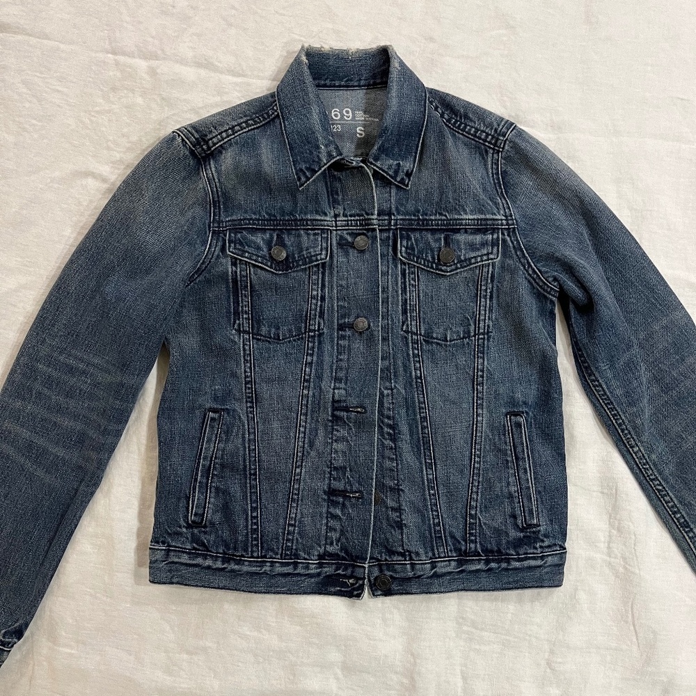 Gap Denim Jacket Size Small